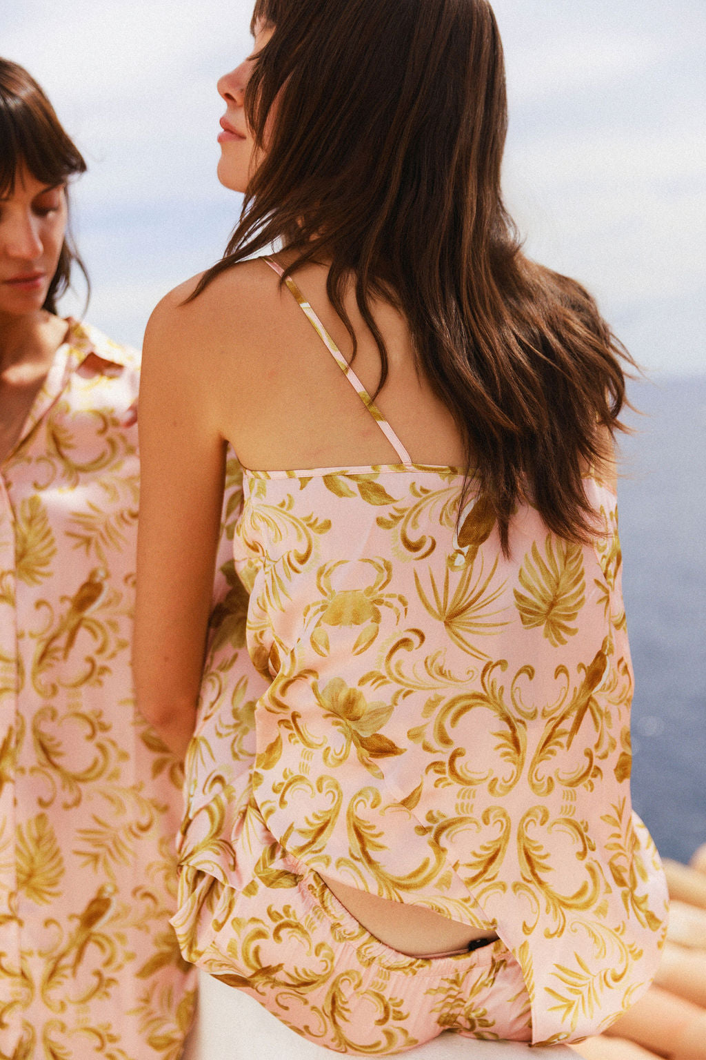 Alexa Tank - Island Motif
