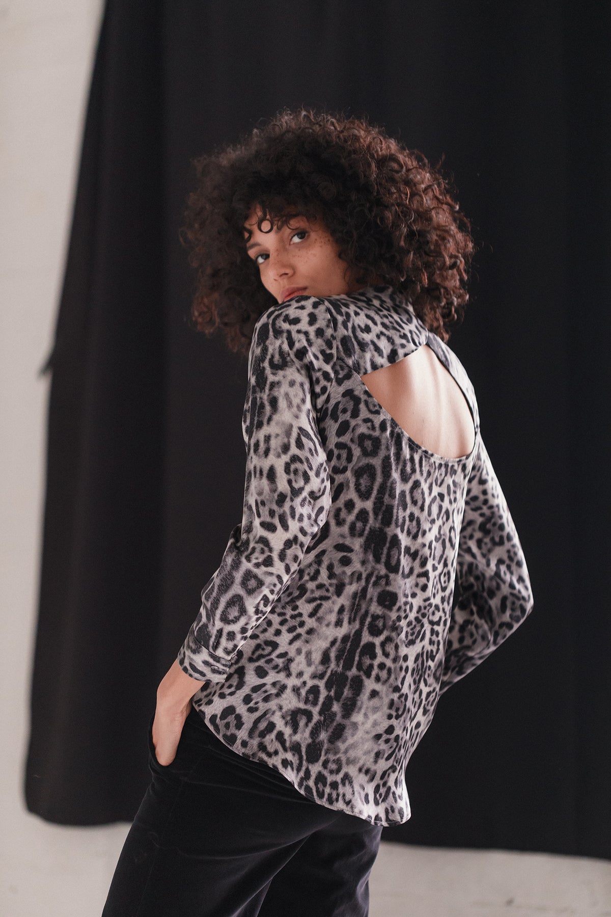 Laura Blouse - Snow Leopard