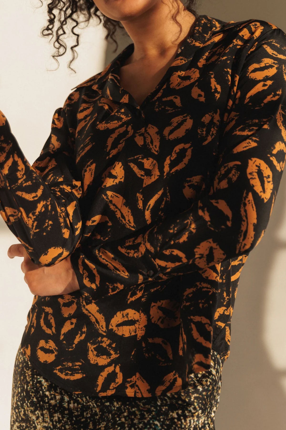 Daria French Cuff Silk Blouse - Mocha Lips