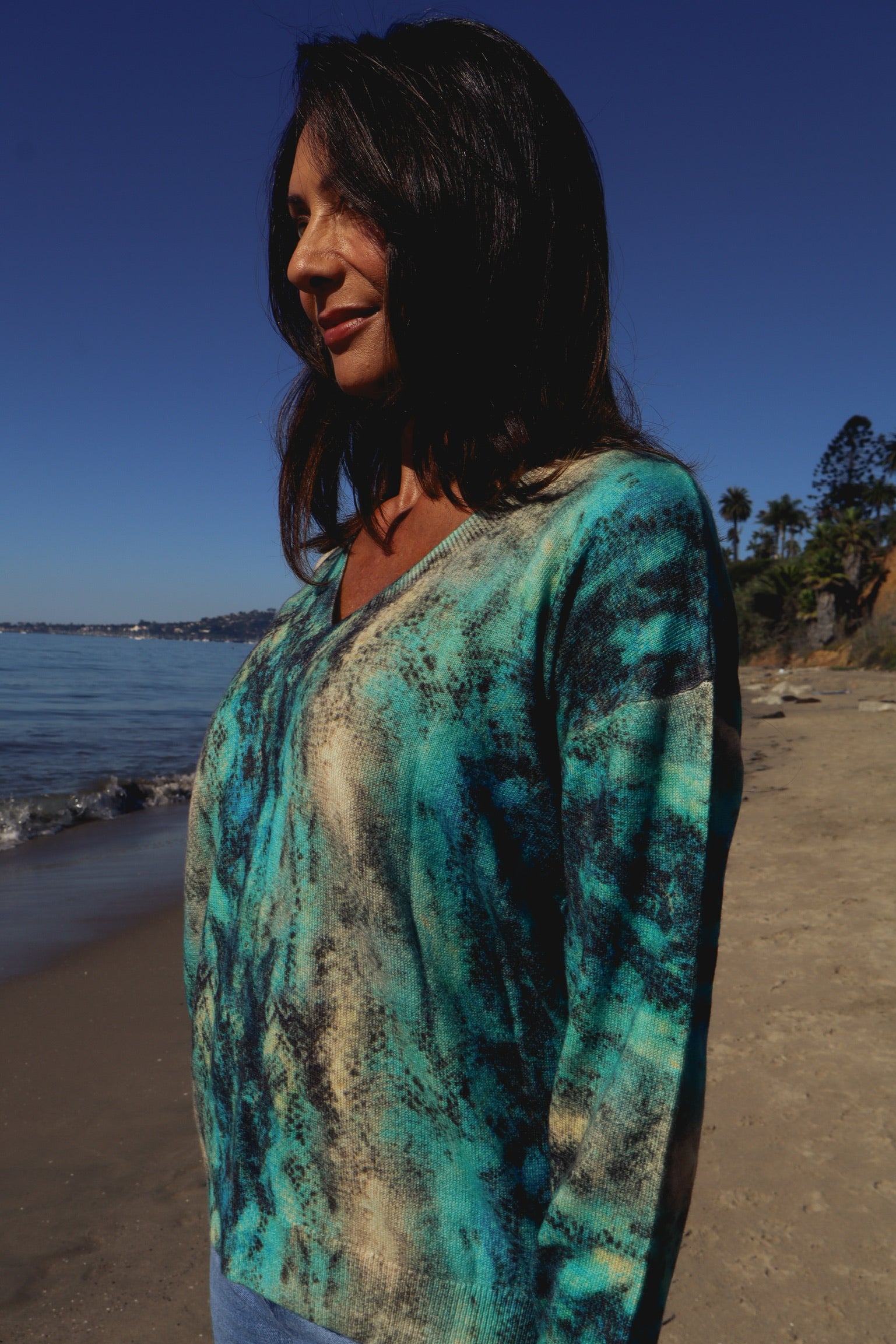 V-Neck Cashmere Sweater - Aqua Snake